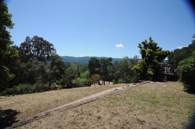 389 Moore Road, Woodside, CA 94062