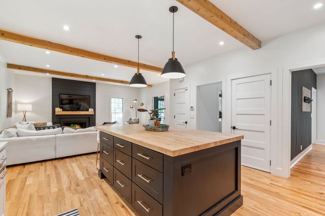 3945 New Highway 96, W, Franklin, TN 37064