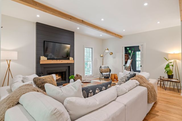 3945 New Highway 96, W, Franklin, TN 37064