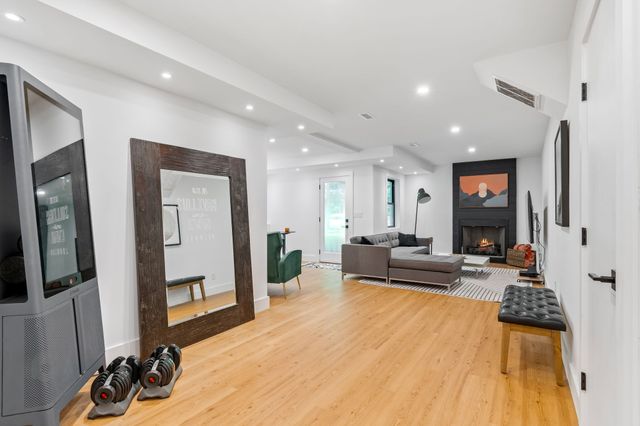 3945 New Highway 96, W, Franklin, TN 37064