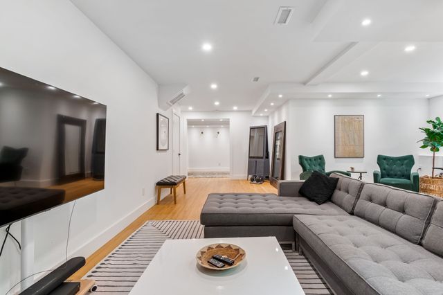 3945 New Highway 96, W, Franklin, TN 37064