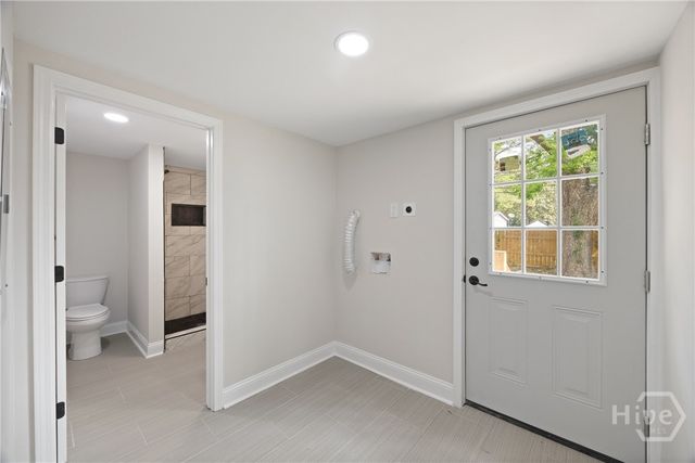 2010 Palmetto Avenue, Savannah, GA 31405