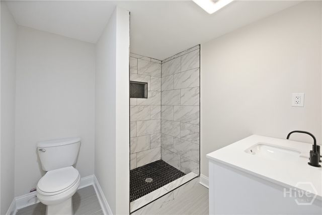 2010 Palmetto Avenue, Savannah, GA 31405