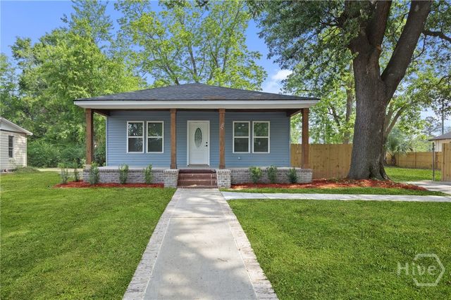 2010 Palmetto Avenue, Savannah, GA 31405