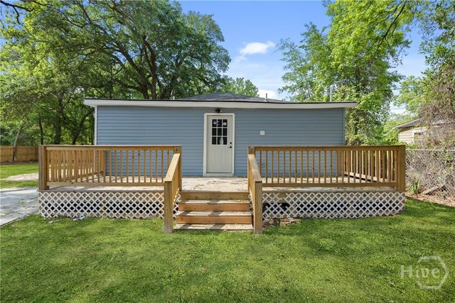 2010 Palmetto Avenue, Savannah, GA 31405