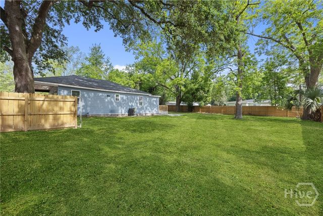 2010 Palmetto Avenue, Savannah, GA 31405