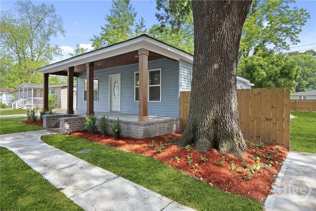 2010 Palmetto Avenue, Savannah, GA 31405
