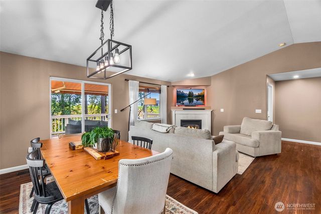 6920 179th Street Ct E, Puyallup, WA 98375