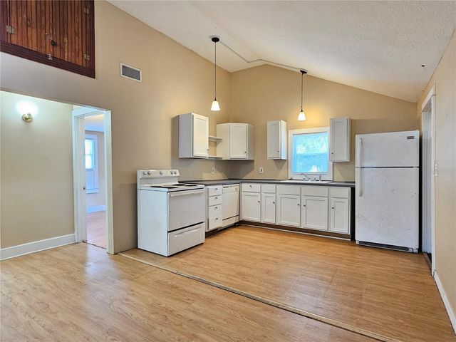 2441 E MAGNOLIA STREET, Lakeland, FL 33801