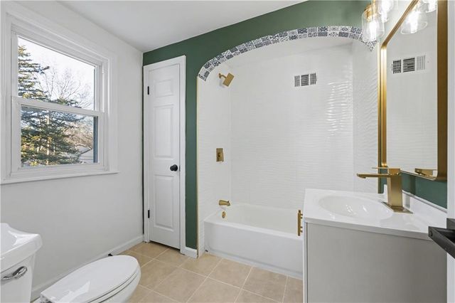 7316 Charlotte Street, Kansas City, MO 64131