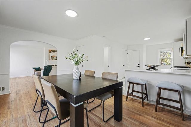 7316 Charlotte Street, Kansas City, MO 64131