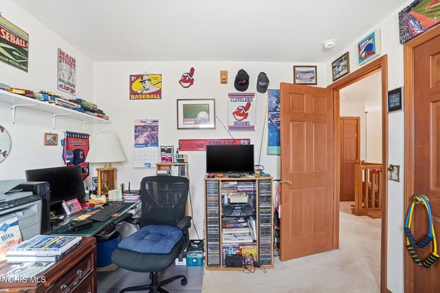 7223 Hunters Chase, Maumee, OH 43537