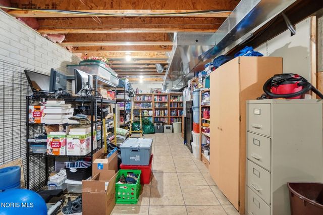 7223 Hunters Chase, Maumee, OH 43537