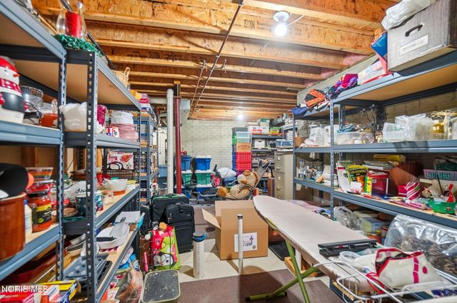 7223 Hunters Chase, Maumee, OH 43537