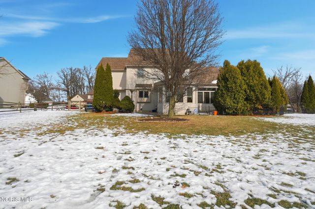 7223 Hunters Chase, Maumee, OH 43537
