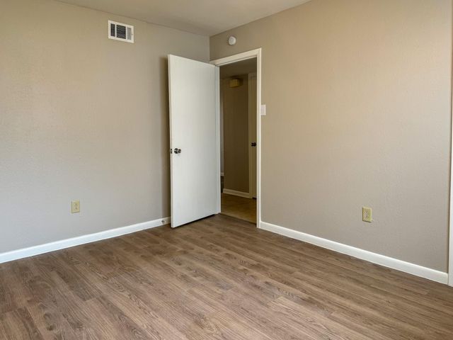 2101 6th Avenue N 7, Texas City, TX 77590