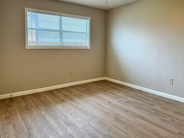 2101 6th Avenue N 7, Texas City, TX 77590