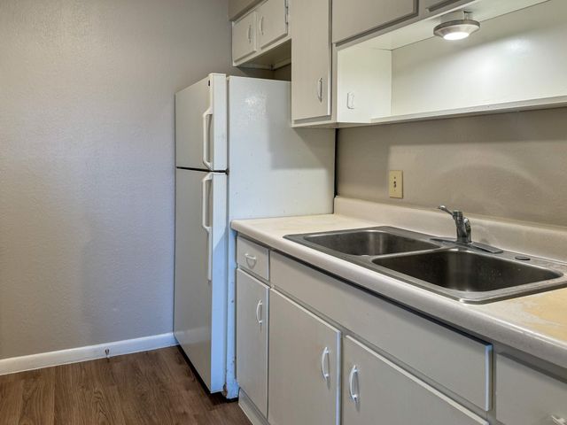 2101 6th Avenue N 7, Texas City, TX 77590