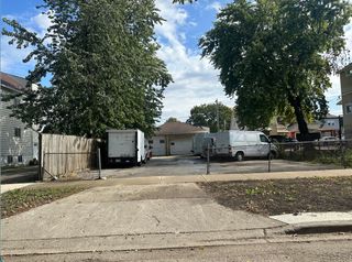 149 N 21st Avenue, Melrose Park, IL 60160