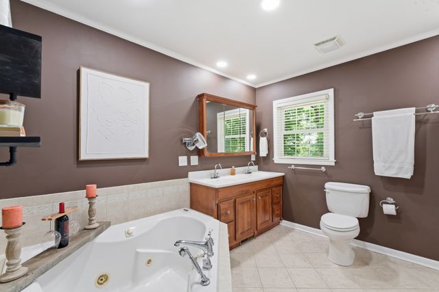 412 S Valley Rd, Shelbyville, TN 37160