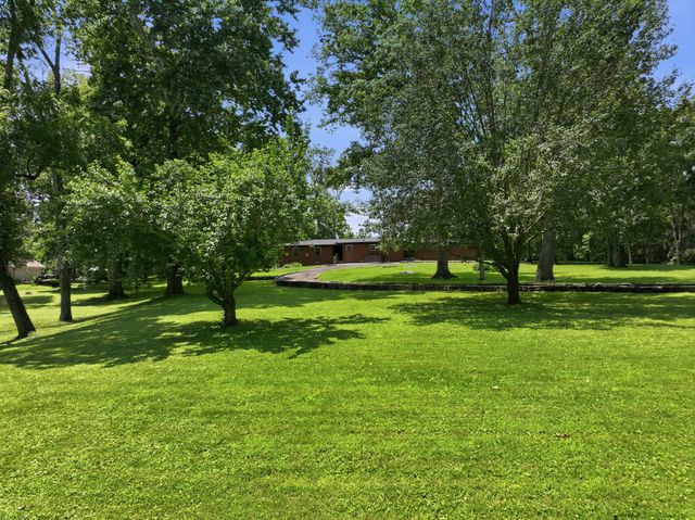 412 S Valley Rd, Shelbyville, TN 37160