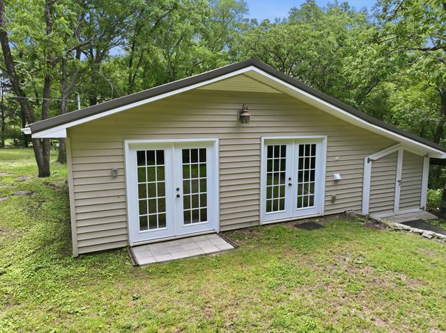 412 S Valley Rd, Shelbyville, TN 37160