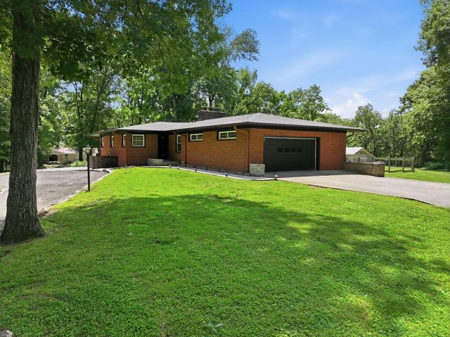 412 S Valley Rd, Shelbyville, TN 37160