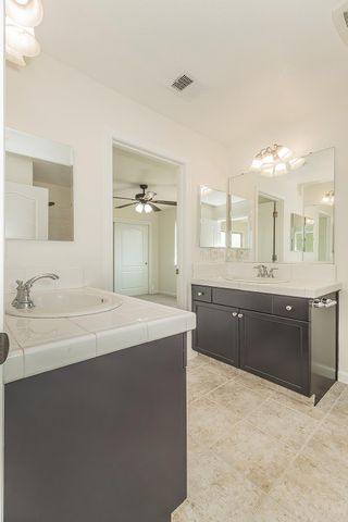 3113 Richert Avenue, Clovis, CA 93619