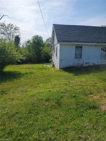 417 MERRIMAN Street, Eden, NC 27288