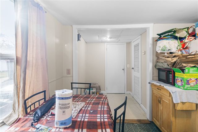 58 Read Avenue, Coventry, RI 02816