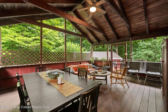 2323 Glasco Turnpike, Woodstock, NY 12498