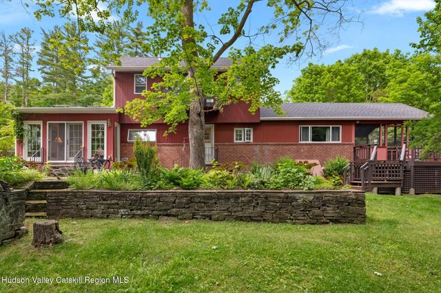 2323 Glasco Turnpike, Woodstock, NY 12498