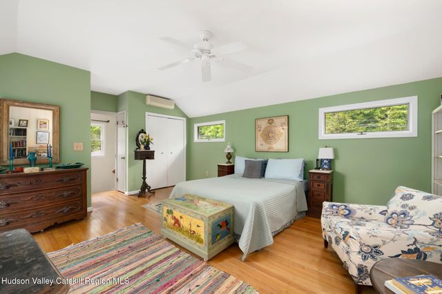 2323 Glasco Turnpike, Woodstock, NY 12498