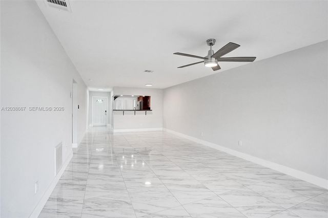 9540 NW 65th St D8, Tamarac, FL 33321
