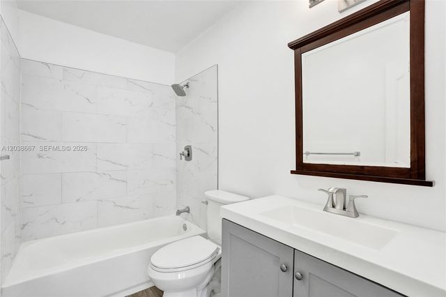 9540 NW 65th St D8, Tamarac, FL 33321