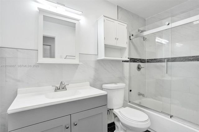 9540 NW 65th St D8, Tamarac, FL 33321