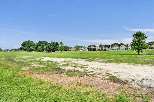 9540 NW 65th St D8, Tamarac, FL 33321