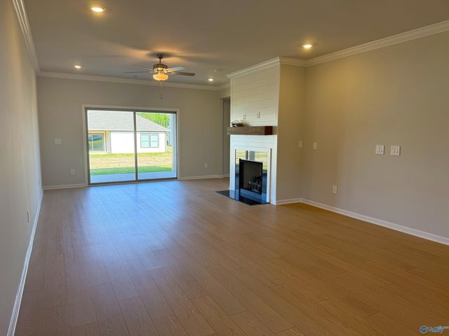 212 Cobbdale Park Drive, Harvest, AL 35749