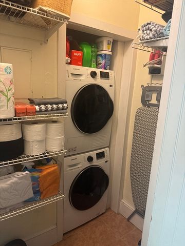 53 Trident 303, Winthrop, MA 02152
