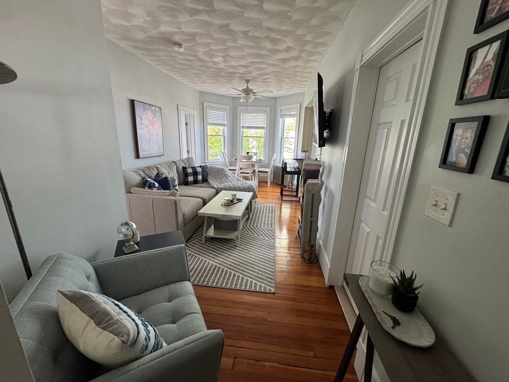 53 Trident 303, Winthrop, MA 02152