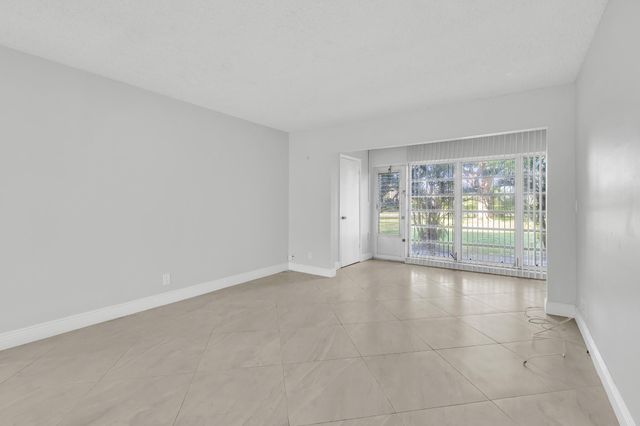 13950 Via Flora B, Delray Beach, FL 33484