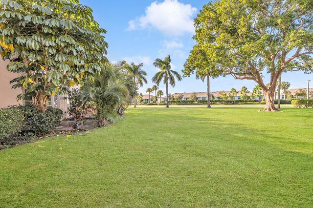 13950 Via Flora B, Delray Beach, FL 33484