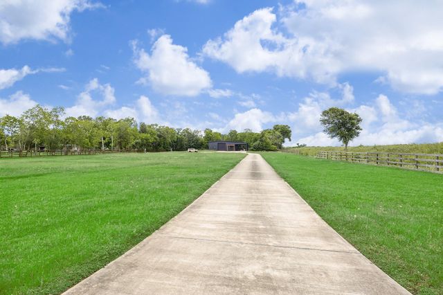 8714 Masters Road, Manvel, TX 77578