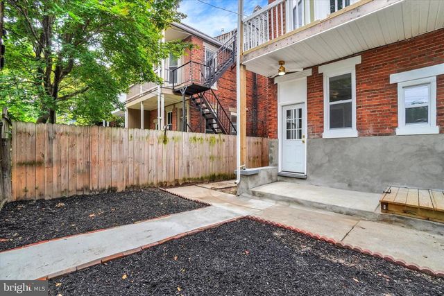 1833 N 2ND ST, Harrisburg, PA 17102