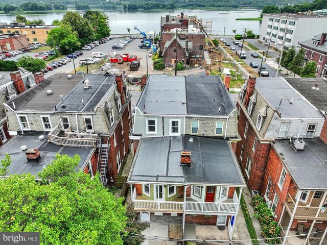 1833 N 2ND ST, Harrisburg, PA 17102
