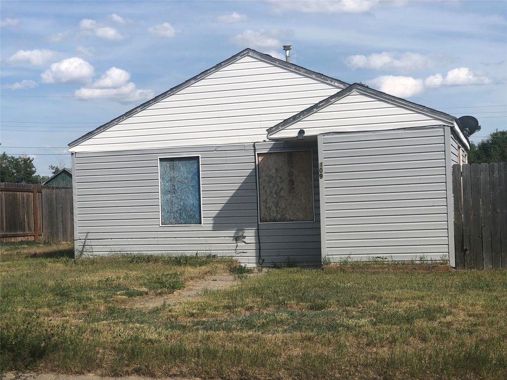 109 2nd Avenue NE, Cut Bank, MT 59427 photo 2
