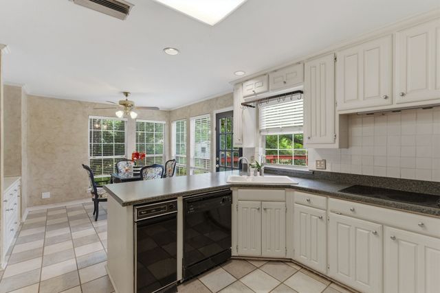 428 Moran Drive, Highland Village, TX 75077