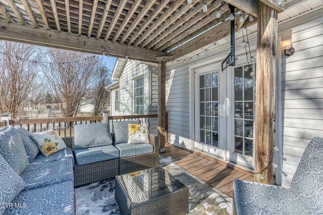 116 Cedar Street, Johnson City, TN 37601