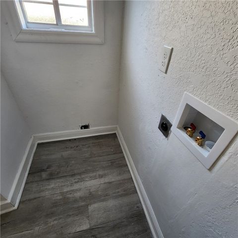 3520 Lou St A, Corpus Christi, TX 78405