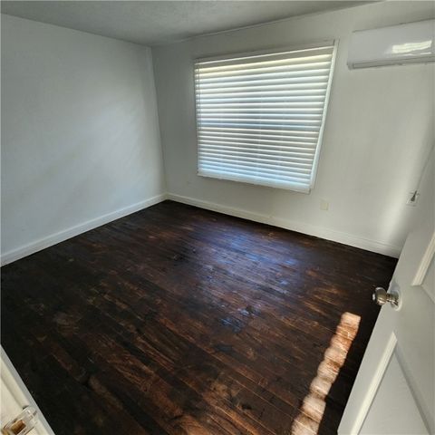 3520 Lou St A, Corpus Christi, TX 78405